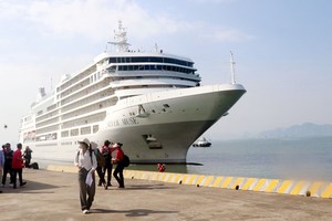 银海号游轮靠岸。（图：越通社）