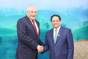 政府总理接见俄罗斯内政部长