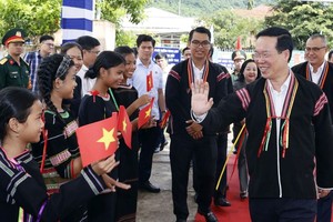 国家主席参与全民大团结盛会