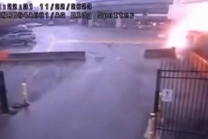 事发现场。（图：监控视频截图）