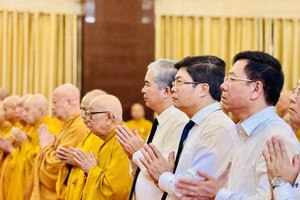 为交通事故遇难者举行超度法会