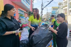 妇女积极响应环保活动