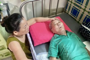 陈苏河获得女儿悉心照顾。