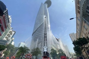 Bitexco 金融大厦消防演习