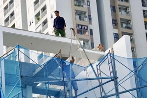 第七郡凯薇商住开发商日前宣布向银行贷款1000亿元以完善建设项目。