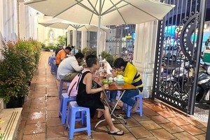 位于本市第一郡阮氏明开街的零元面馆。