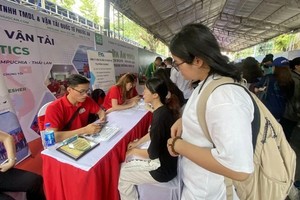 应对面试难题时，许多年轻人总是感到无措。