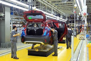 外国投资的汽车生产线。（图：越通社）