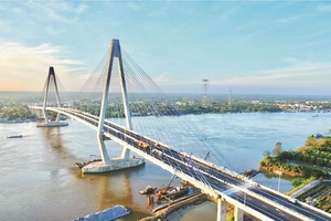 在交通运输部的努力下，美顺二桥已如期投入运营。