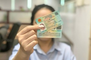 身份证规定的改变不意味着已签发的证件不再有效。