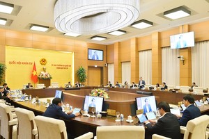 图为国会常委会1月8日召开会议现场。（图：忠坚）