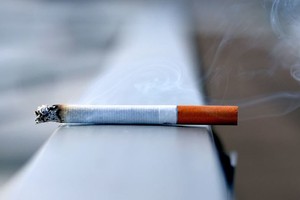 全球吸烟率正在下降。（示意图：Unsplash）