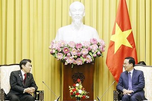 国家主席接见日本福冈知事