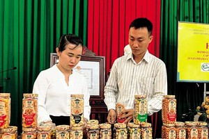 DG食品有限公司是芹苴市获得消费者投票评选为2024年越南优质国货品牌的企业之一。（图：美华）