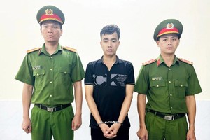 公安逮捕阮登科。