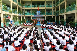 图为富润郡范玉石小学举行的2023-2024新学年开学典礼现场。（图：宏达）