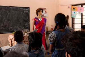 突破教育障碍，机器人教师Iris首次亮相