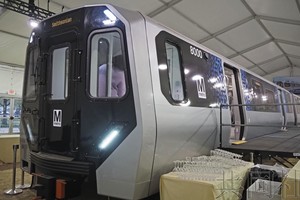 日立展示华盛顿地铁新车实物大小模型