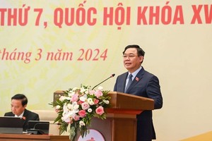 国会主席王廷惠在会议上致开幕词。（图：惟玲）