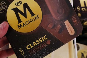 联合利华推出的Magnum经典巧克力冰淇淋。（图：英国地铁都市报）