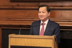 黎明慨副总理在2024年高级领导计划上发表闭幕致辞。（图：越通社）