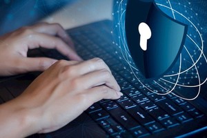 政府总理范明政要求各部委和地方加强确保网络资讯安全措施。（示意图：VGP）