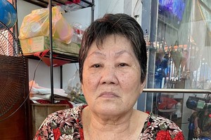 患病老妇家境清寒