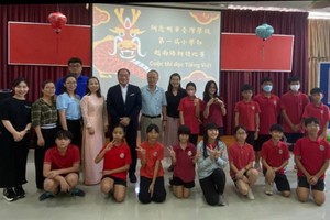 庆祝母亲节朗读比赛