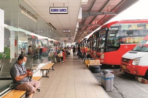 西区车站在节假日期间估计将有逾六万一千客次前往各个省、市。