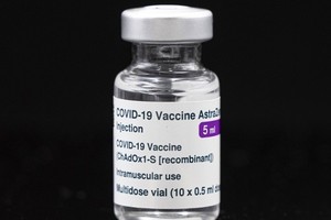 阿斯利康和牛津大学合作研发的新冠疫苗。（图：互联网）