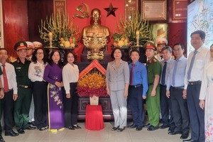 傚法胡伯伯思想与道德榜样