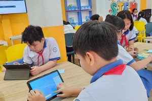 本市学生已习惯上课时使用数字技术。