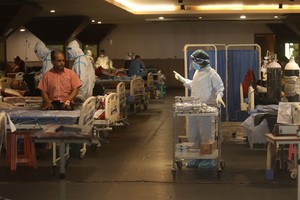 世卫指出，新冠病毒对全球多数国家的影响正在减弱，但该病毒的传播仍然没有停止。（图：互联网）