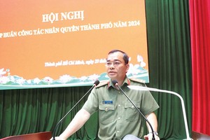 加强配合人权斗争与确保工作