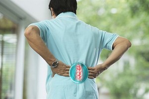 适度运动有助缓解腰间盘疼痛。