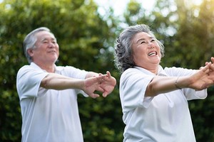 对于60岁后者，太瘦不是件好事。