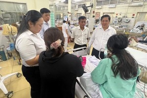 第十郡火警5人从紧急脱险通道逃生