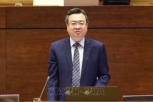 建设部长阮清毅在会上发言。（图：越通社）