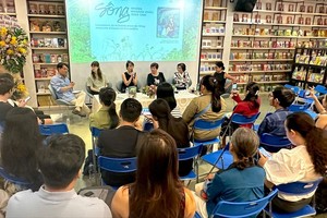 海英和保琳‧吉东的图像小说《生活》首发活动吸引了大批读者。