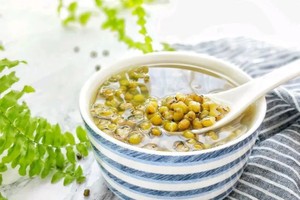 夏天喝解暑汤也要悠着喝