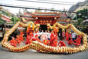 各龙狮团参加杜公祥龙狮锦标赛