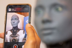 人工智能等数字技术正在改变数字生态系统，有助于应对气候变化。（图：联合国）