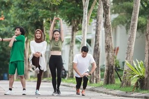 积极参加体育锻炼有益于我们的整体健康。（示意图：互联网）