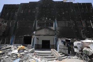 被摧毁的加沙贾巴厘亚保健中心。（图：近东救济工程处）