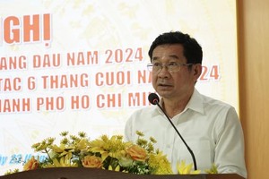 市人委会副主席杨玉海在会上致辞。（图：秋红） 