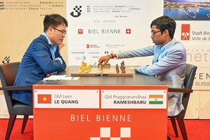 越南棋手黎光廉创造瑞士国际象棋赛事“三连冠”奇迹