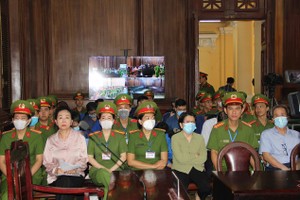 图为 2024年4月11日，万盛发案初审庭现场一隅。（图：越通社）