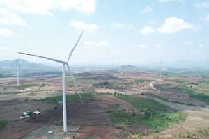 伊雅利1风电厂一隅。（图：志豪）