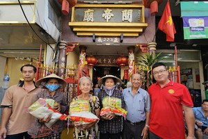 左闾关帝庙盂兰节济贫