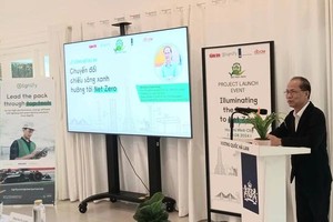 《年轻人报》副总编辑黎春忠在会上分享意见和关注点。（图：明海）